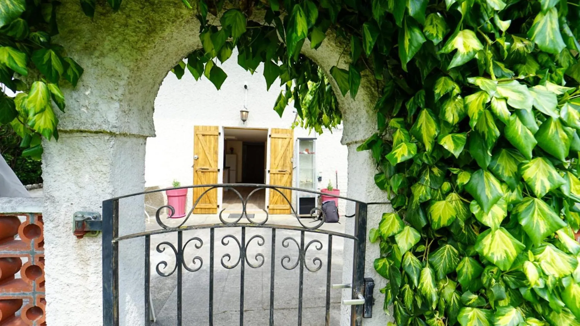 Le Cret Du Lac Charmant Appartement Au Calme Sevrier