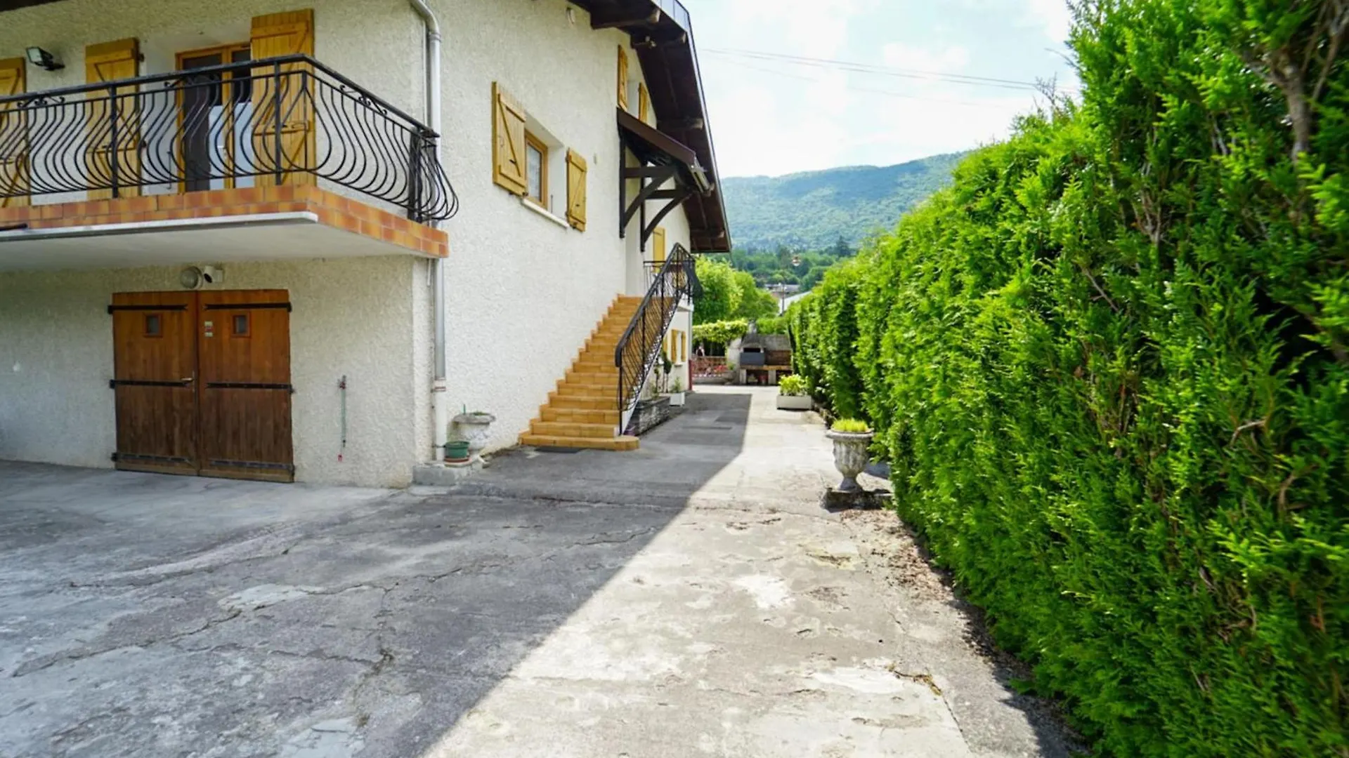 Le Cret Du Lac Charmant Appartement Au Calme Sevrier Apartment